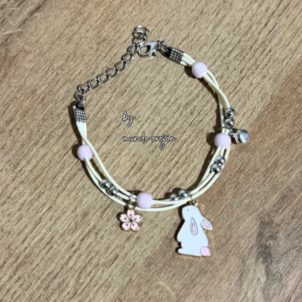 Pulsera de conejito / flores